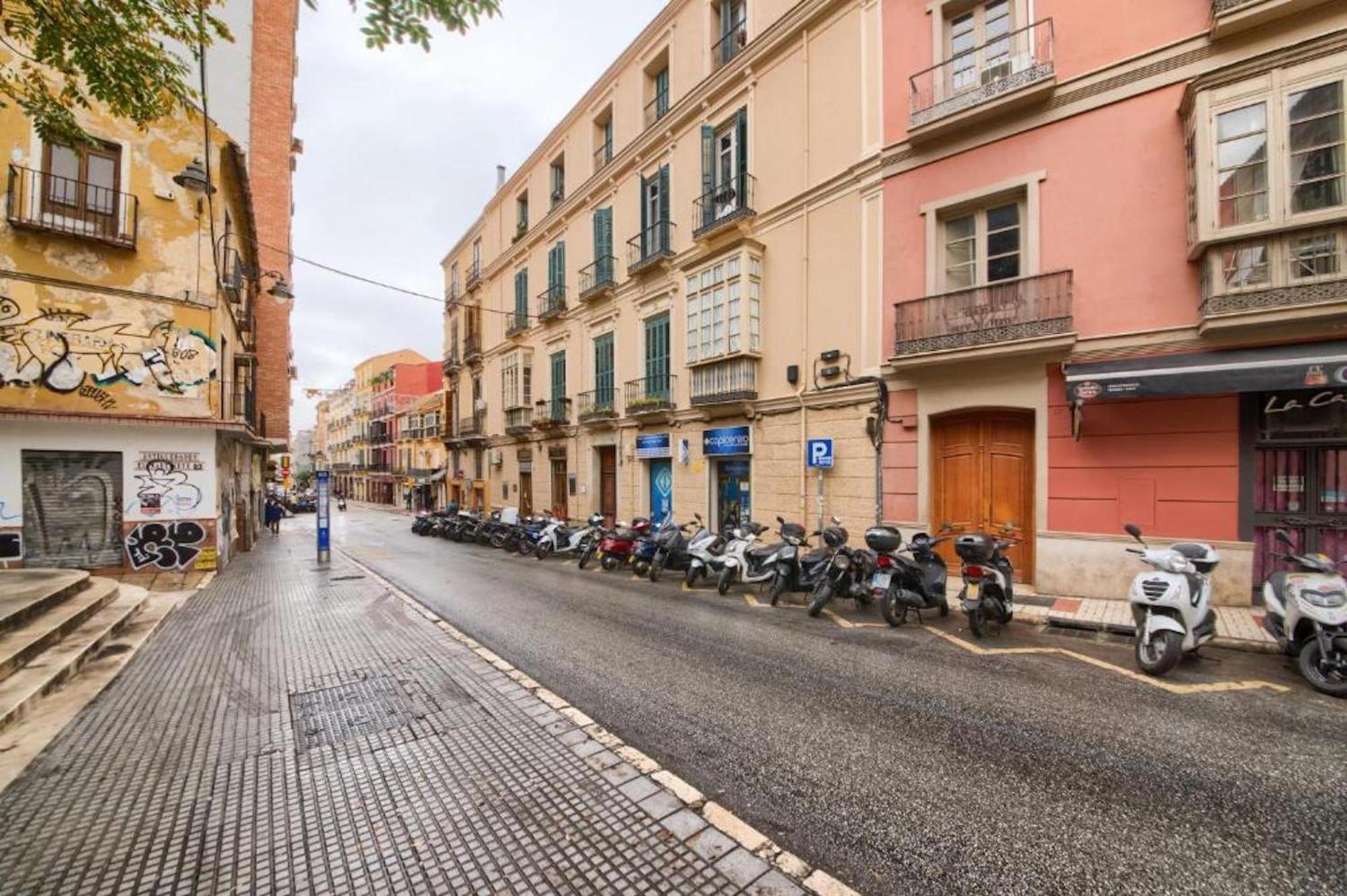 Apartments Holidays2Malaga City Center Екстериор снимка
