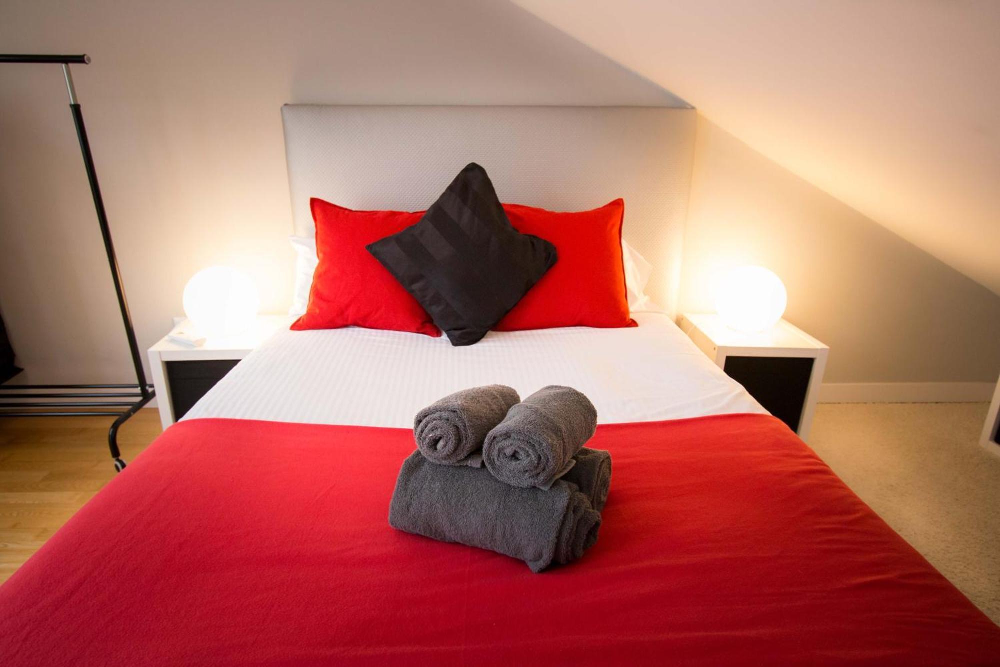Apartments Holidays2Malaga City Center Екстериор снимка