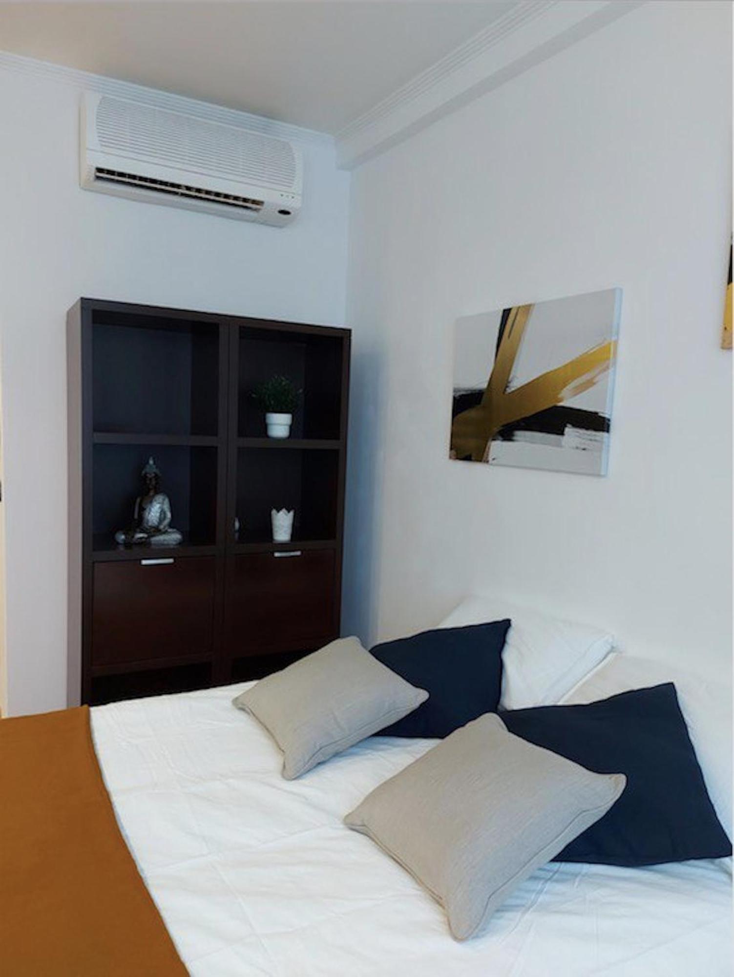 Apartments Holidays2Malaga City Center Екстериор снимка